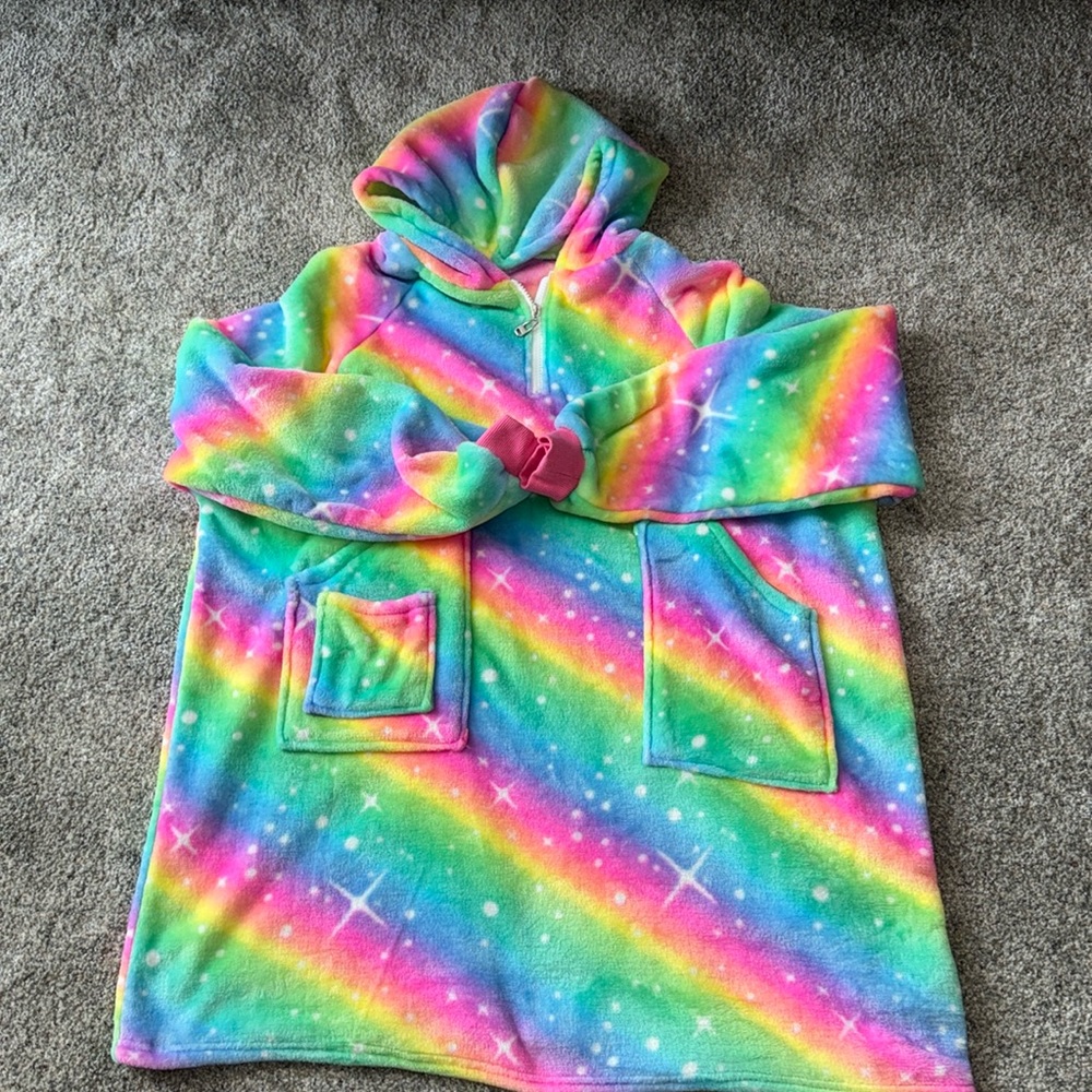 Ovwrsized fleece lounge shirt size 12 (can fit up to adult small)